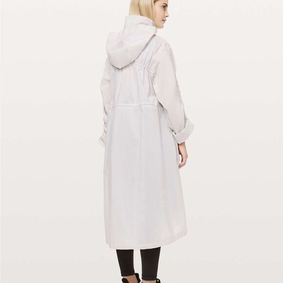Lululemon Smooth Departure Windbreaker Long Jacket in Light Chrome, Size 4 - Picture 8 of 12